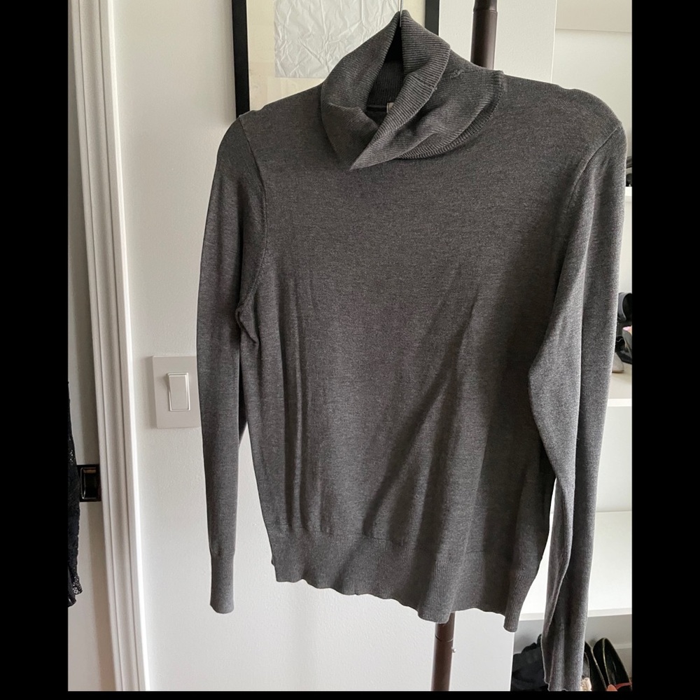 H&M turtleneck